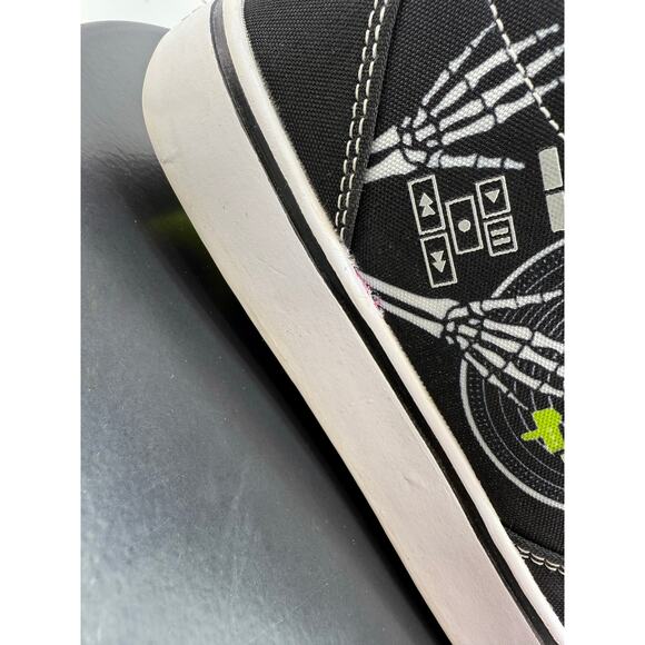 Heelys Pro 20 Prints Size 5 Youth Skate Shoes Black White Neon Green Turntable - Picture 5 of 12